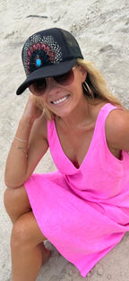 Feather Fan Trucker Hat - Style 2